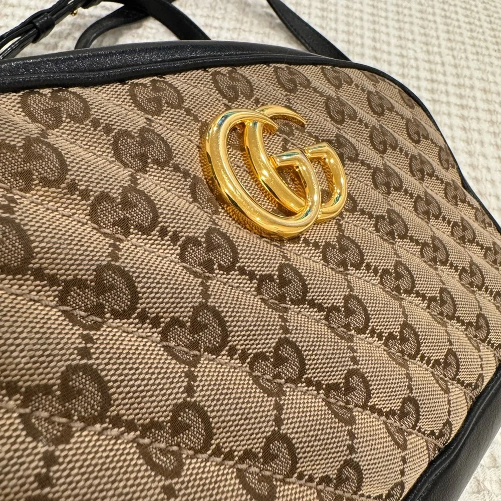 Gucci Tan and Black Crossbody Bag with Gold Accents - Picture 5 of 6